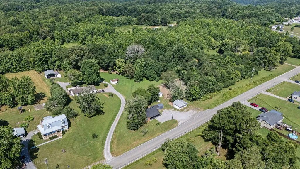 738 Old Mcminnville Highway Woodbury TN 37190
