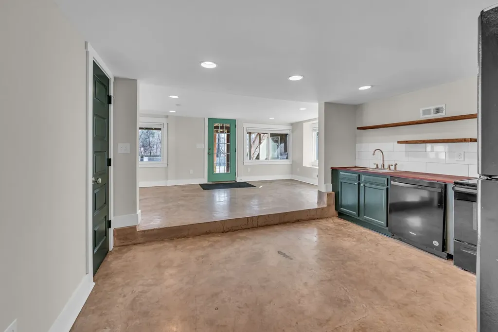 1202 Kirkland Avenue Nashville TN 37216