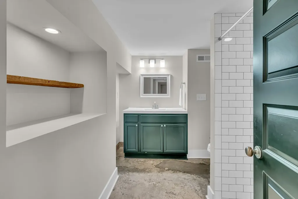 1202 Kirkland Avenue Nashville TN 37216