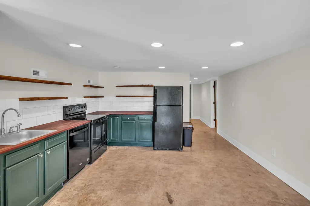 1202 Kirkland Avenue Nashville TN 37216
