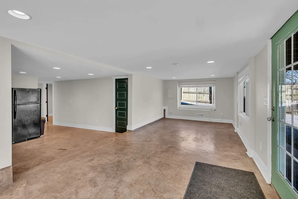 1202 Kirkland Avenue Nashville TN 37216