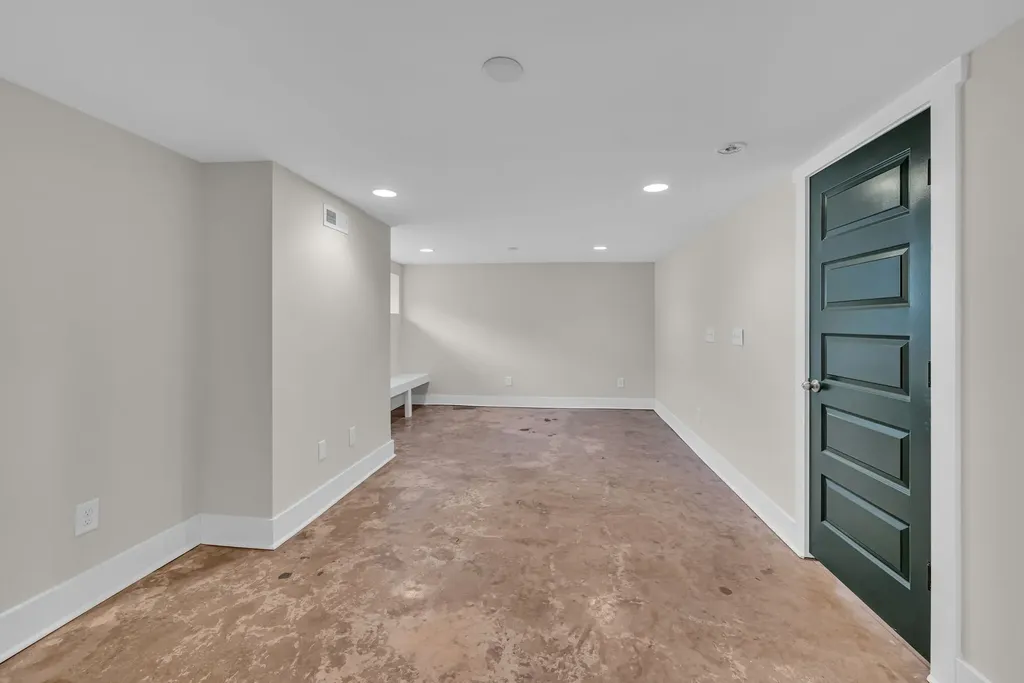 1202 Kirkland Avenue Nashville TN 37216