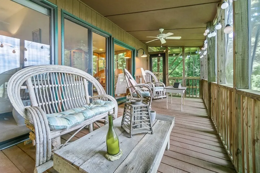 484 Bridgeview Place Smithville TN 37166