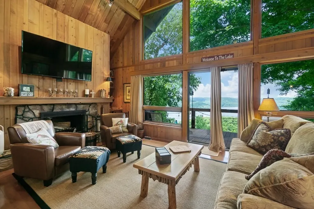484 Bridgeview Place Smithville TN 37166