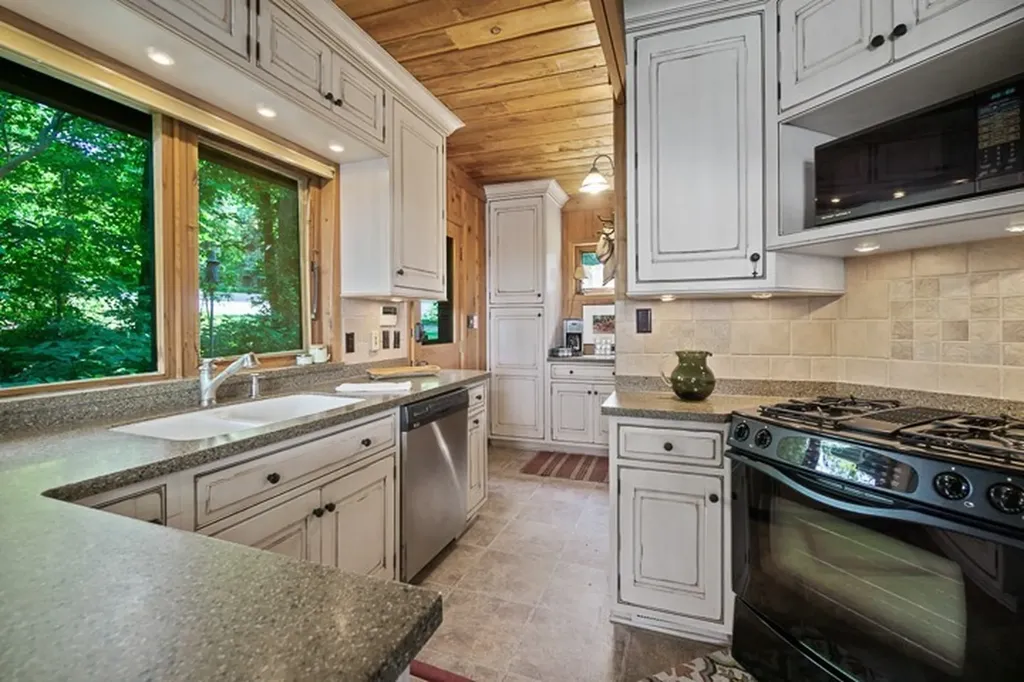 484 Bridgeview Place Smithville TN 37166
