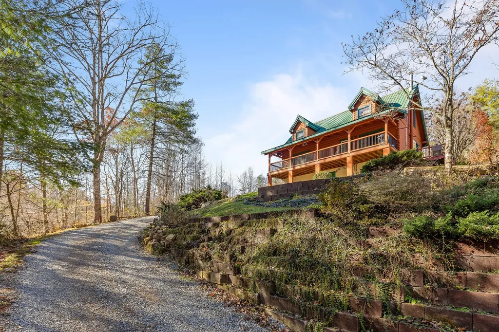 310 Rural Vale Road Tellico Plains TN 37385