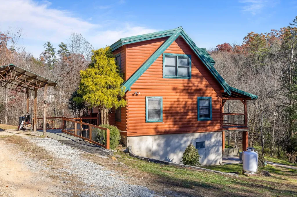 310 Rural Vale Road Tellico Plains TN 37385