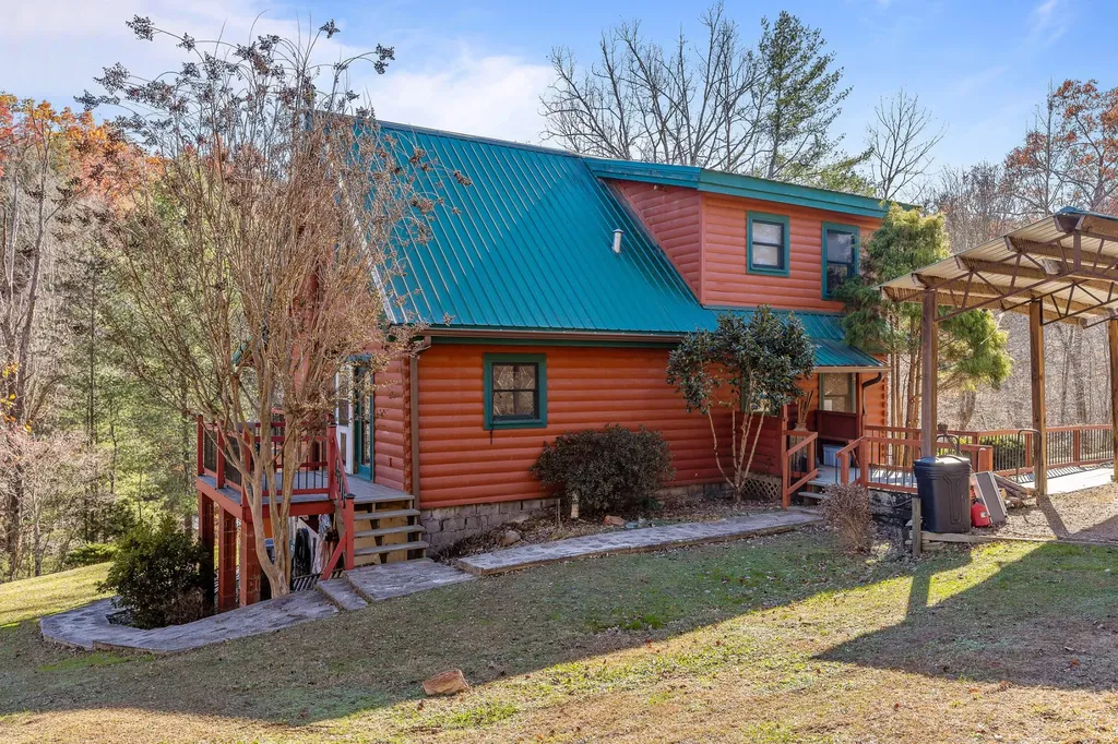 310 Rural Vale Road Tellico Plains TN 37385