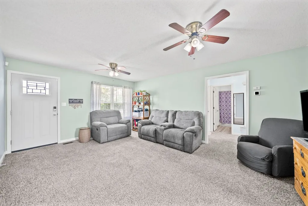 1051 Mcclardy Road Clarksville TN 37042