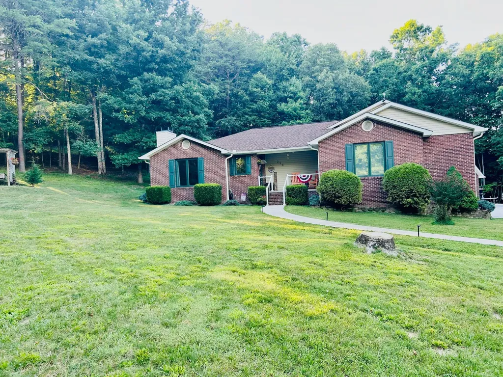 290 Goodstock Road Crossville TN 38555