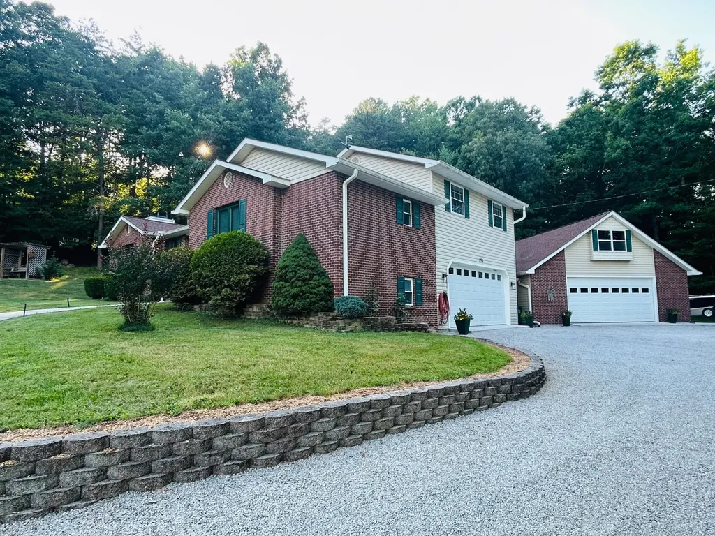290 Goodstock Road Crossville TN 38555