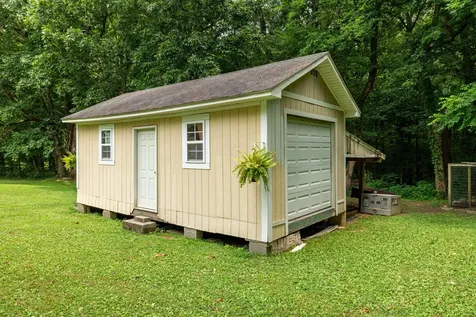 269 Pleasant Ridge Road Goodspring TN 38460