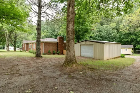 269 Pleasant Ridge Road Goodspring TN 38460