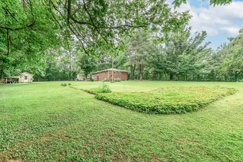 269 Pleasant Ridge Road Goodspring TN 38460