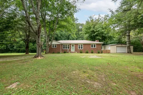 269 Pleasant Ridge Road Goodspring TN 38460