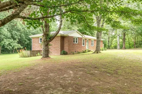 269 Pleasant Ridge Road Goodspring TN 38460