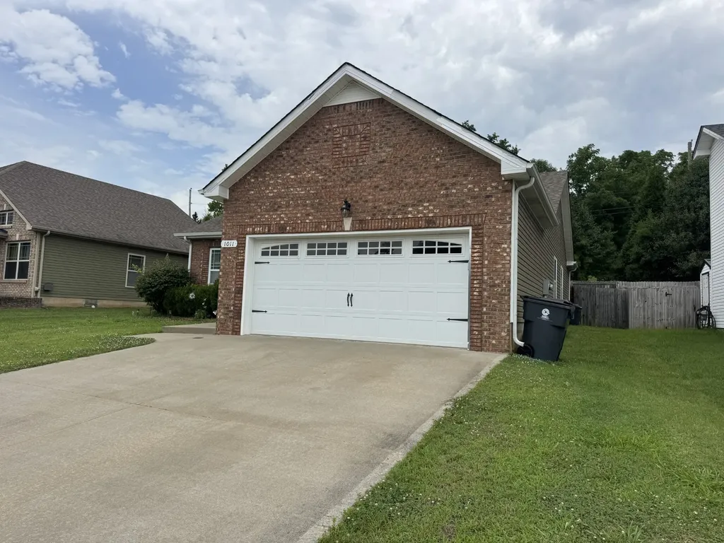 1011 Orchard Hills Drive Clarksville TN 37040