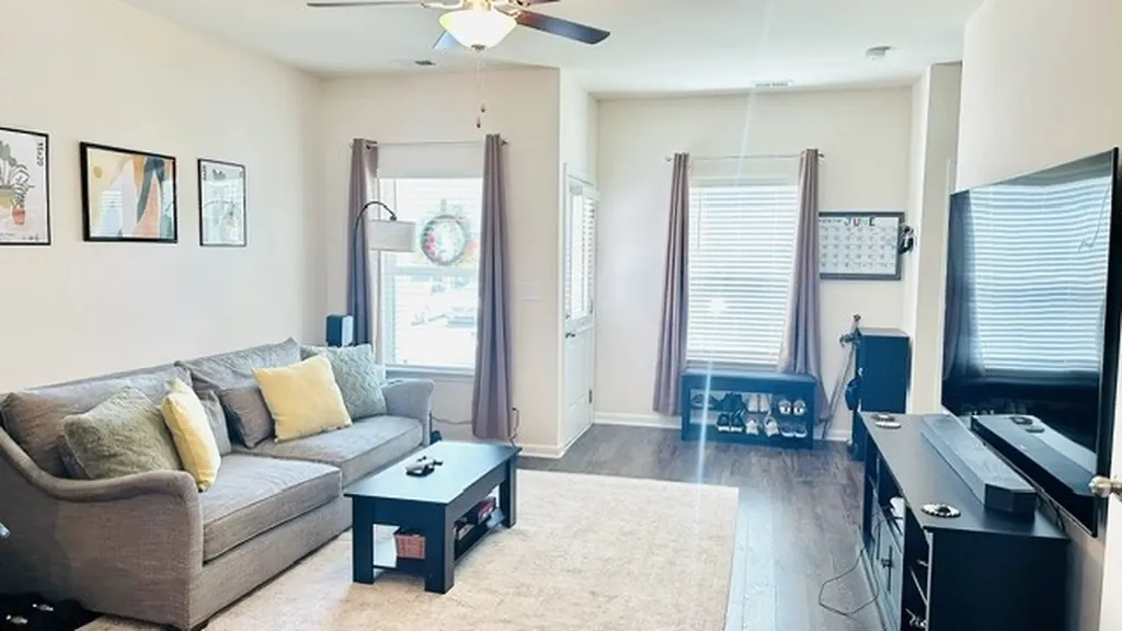 6073 Cullen Drive La Vergne TN 37086