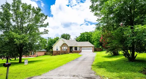 825 Yokley Lane Pulaski TN 38478