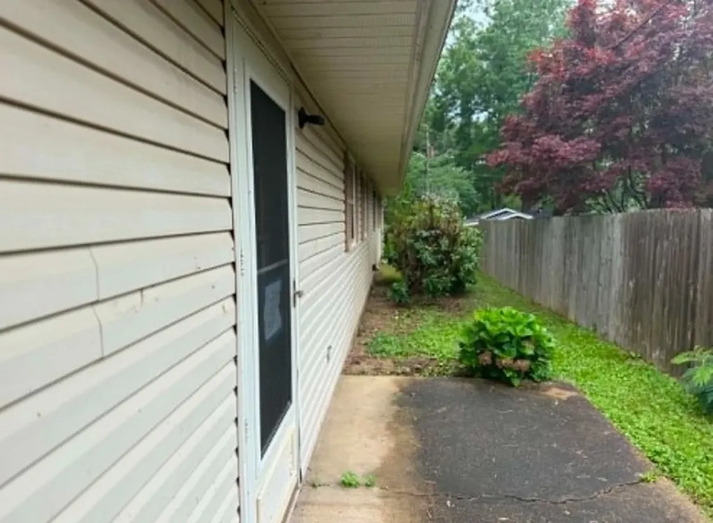 108 Fleming Street Tullahoma TN 37388