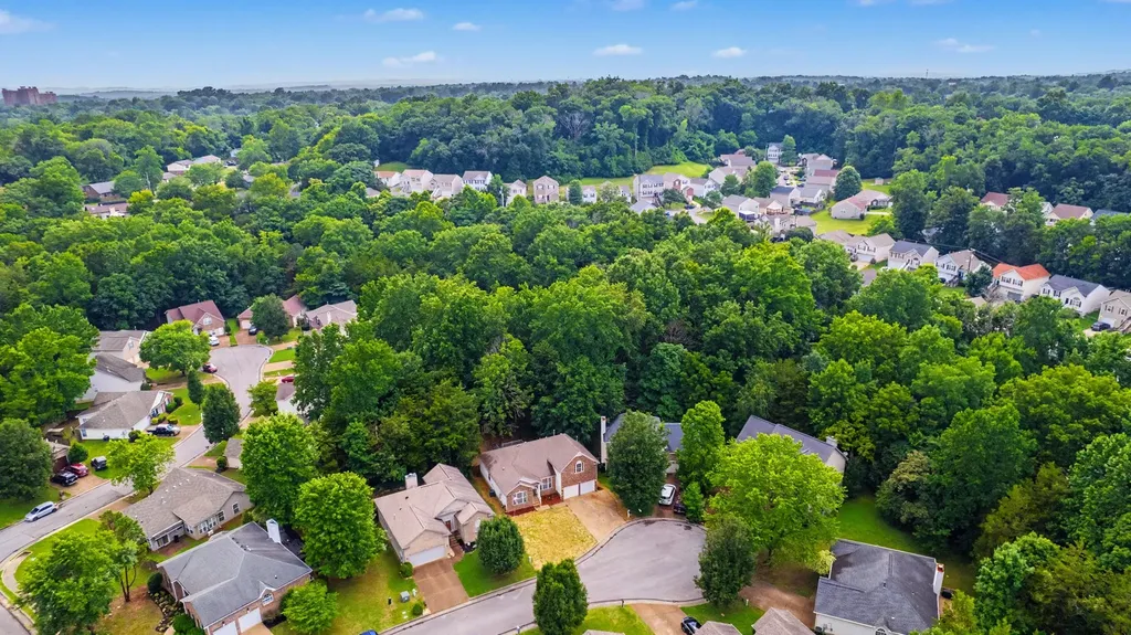 609 Casey Place Hermitage TN 37076