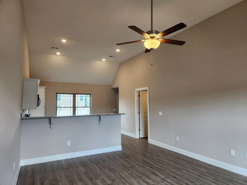 2853 Valley Farms Drive Christiana TN 37037