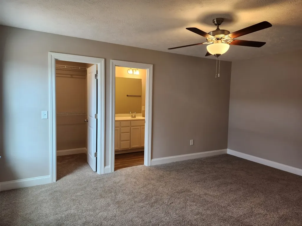 2853 Valley Farms Drive Christiana TN 37037