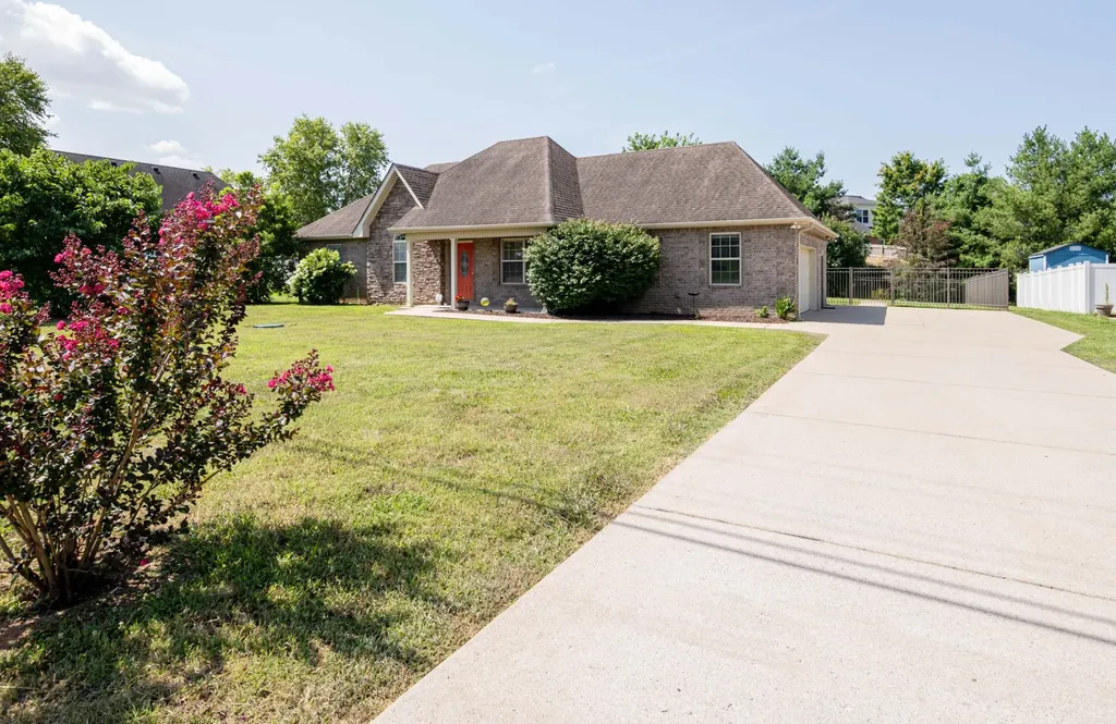 1125 Cascade Falls Drive Murfreesboro TN 37129