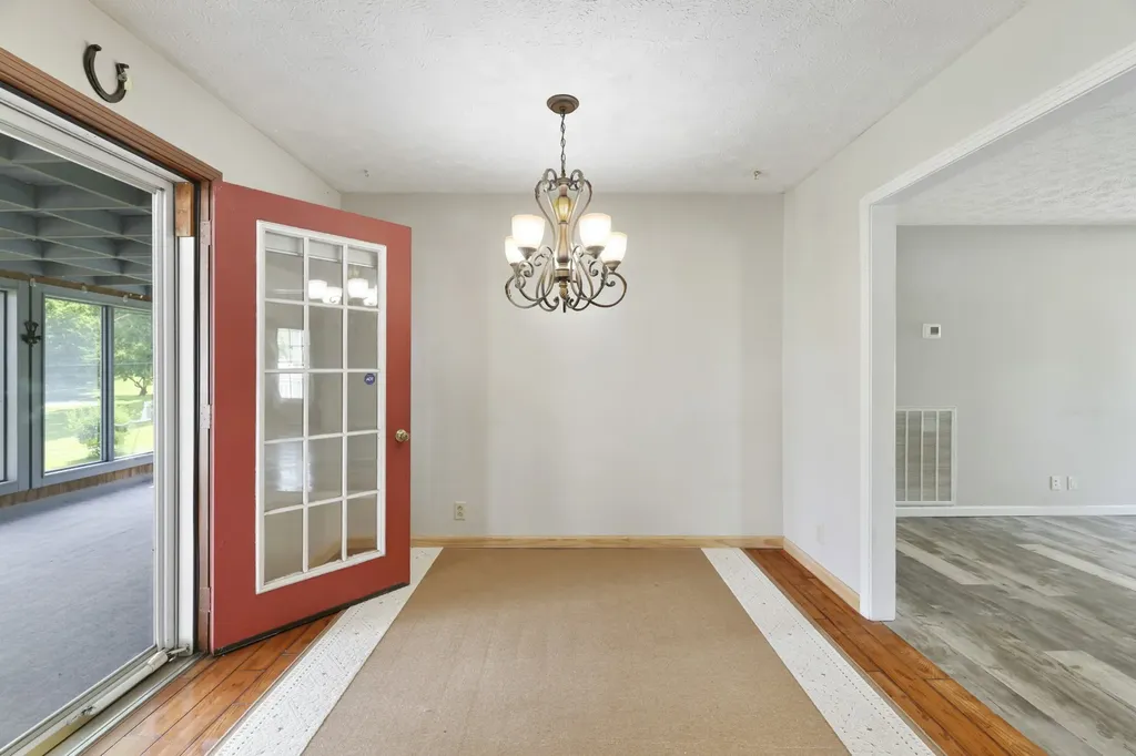 2736 Gideon Road Greenbrier TN 37073