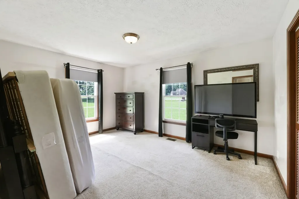 2736 Gideon Road Greenbrier TN 37073