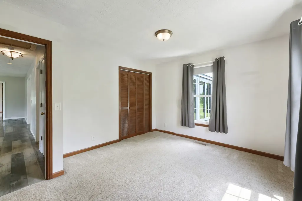 2736 Gideon Road Greenbrier TN 37073