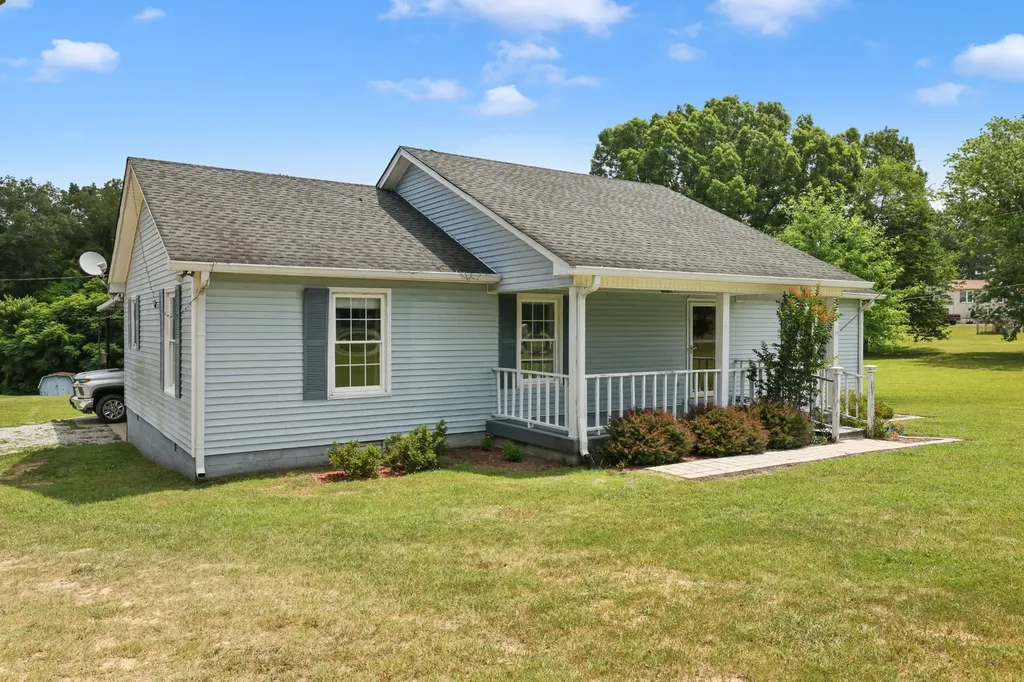 2736 Gideon Road Greenbrier TN 37073