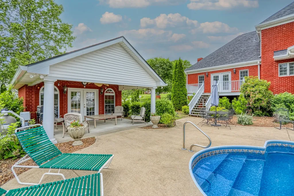 2025 Grandview Drive Greenbrier TN 37073