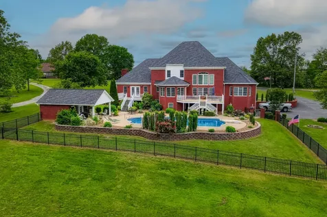 2025 Grandview Drive Greenbrier TN 37073