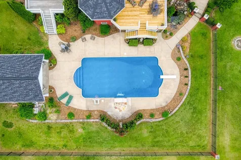 2025 Grandview Drive Greenbrier TN 37073