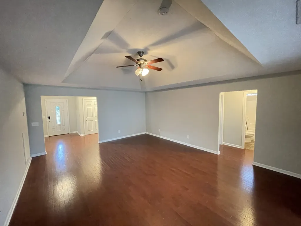 124 Granda Flora Drive White House TN 37188