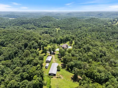 1370 Leatherwood Road White Bluff TN 37187