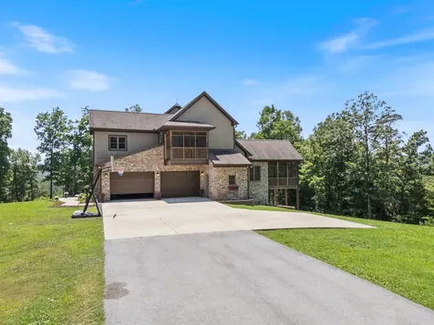 1370 Leatherwood Road White Bluff TN 37187