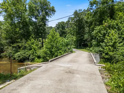1370 Leatherwood Road White Bluff TN 37187