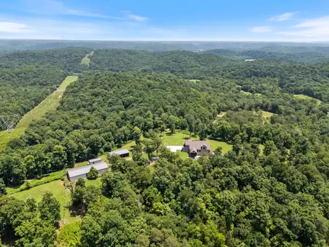 1370 Leatherwood Road White Bluff TN 37187