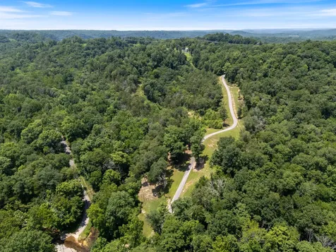 1370 Leatherwood Road White Bluff TN 37187