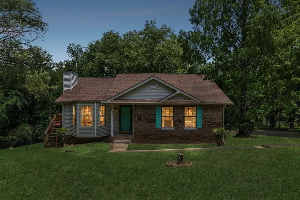 2649 Dotsonville Road Clarksville TN 37042