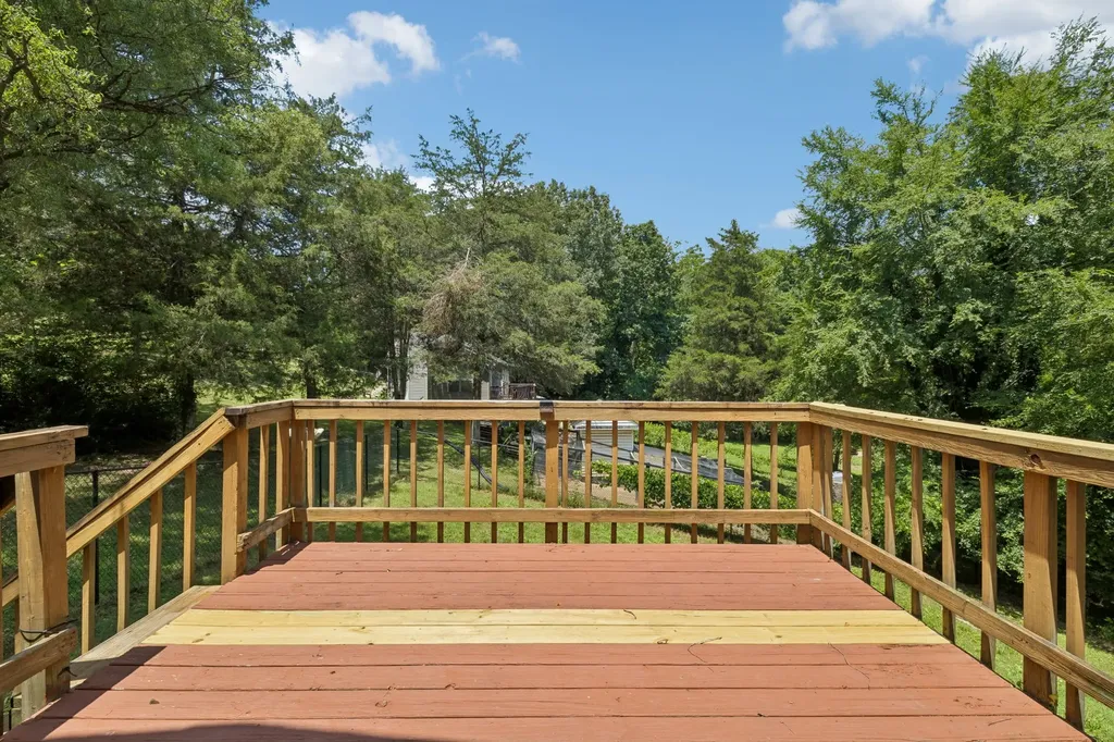 2649 Dotsonville Road Clarksville TN 37042