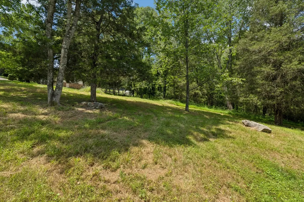 2649 Dotsonville Road Clarksville TN 37042