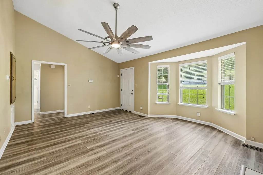 2649 Dotsonville Road Clarksville TN 37042