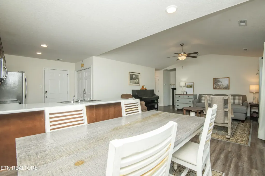 139 Hartfield Lane Loudon TN 37774