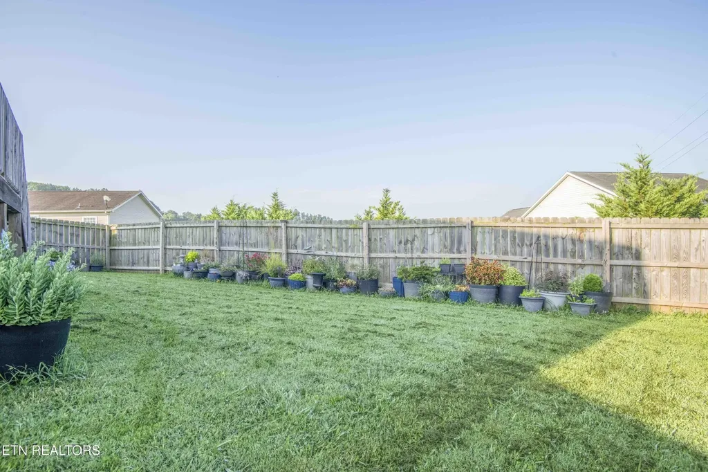 139 Hartfield Lane Loudon TN 37774