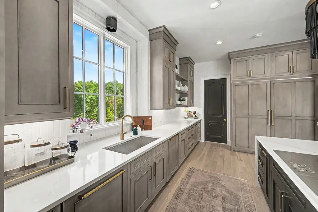 19 Inveraray Nashville TN 37215