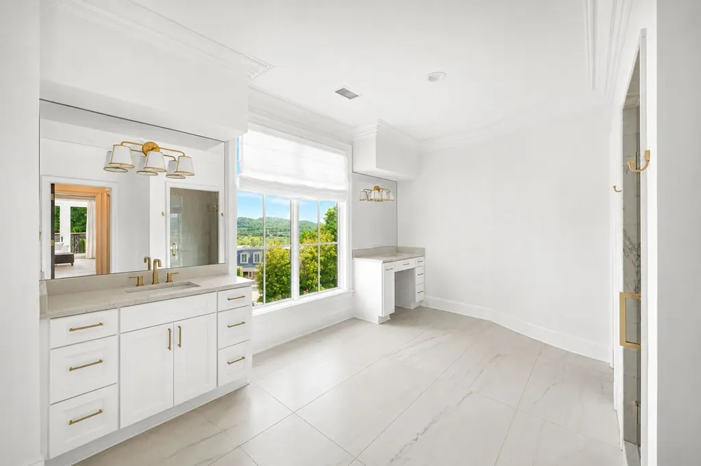 19 Inveraray Nashville TN 37215