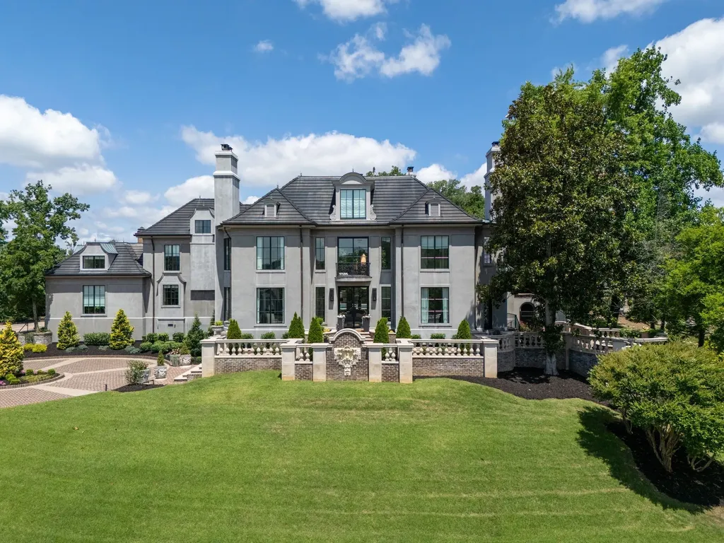 19 Inveraray Nashville TN 37215